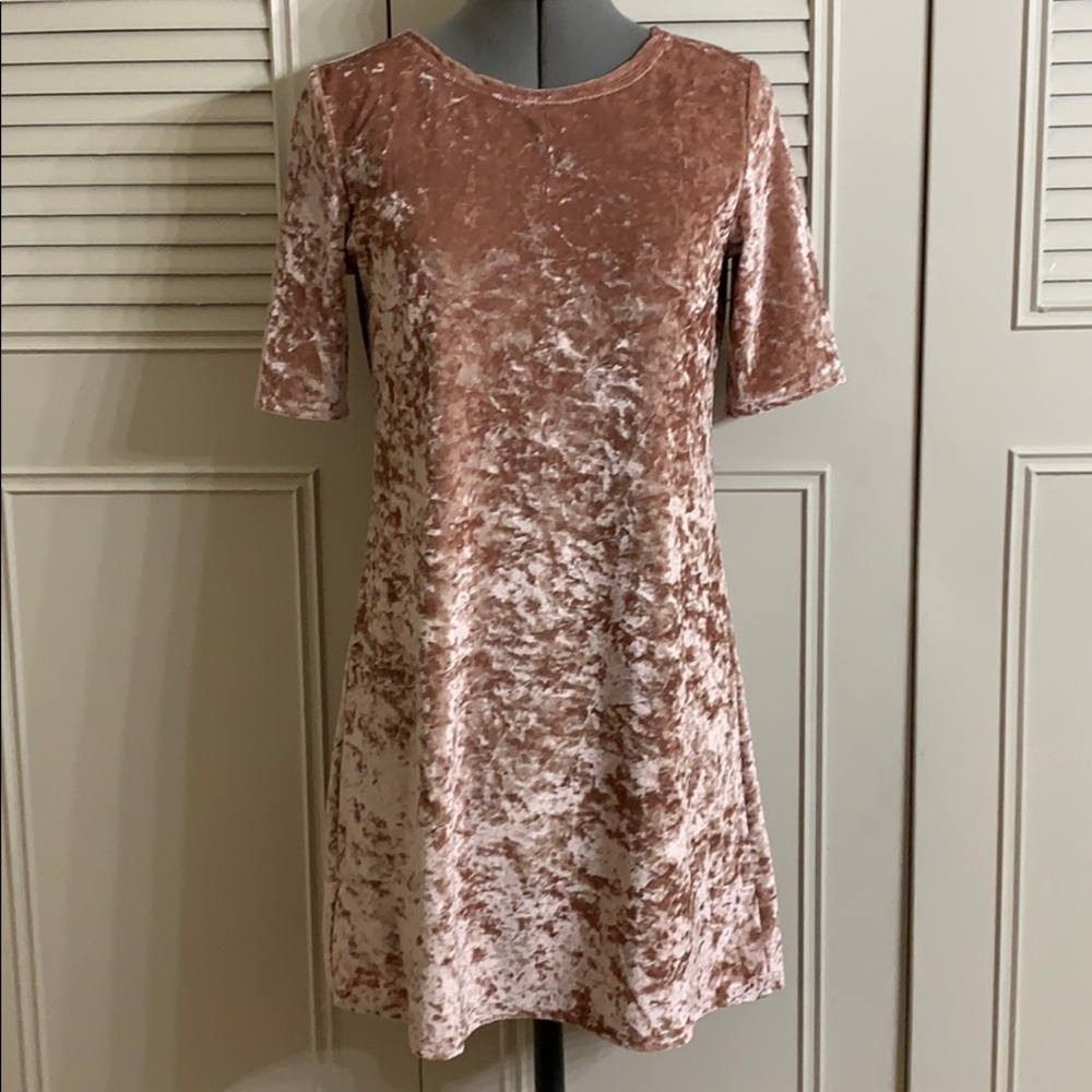 Crushed Velvet Flow Dress - Picture 4 of 6